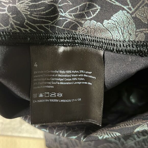 Lululemon Wunder Train High-Rise Crop Foil, Size 4. - Picture 7 of 10